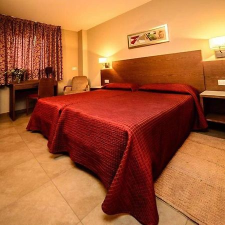 Hotel Ciutat De Carlet מראה חיצוני תמונה